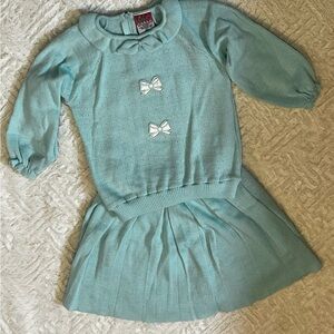 Vintage girls sweater and skirt set bow details size 4T